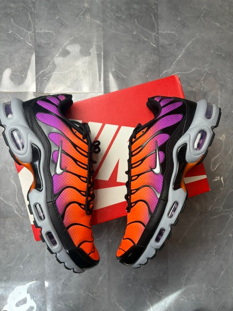 Airmax Plus TN Orange Fushsia